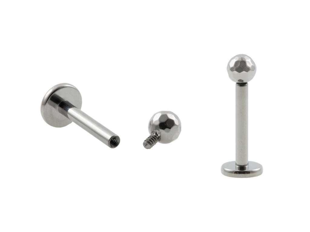 LABRET TITÂNIO R/I ESFERA LAPIDADA - 1.2 X 8 X 3MM