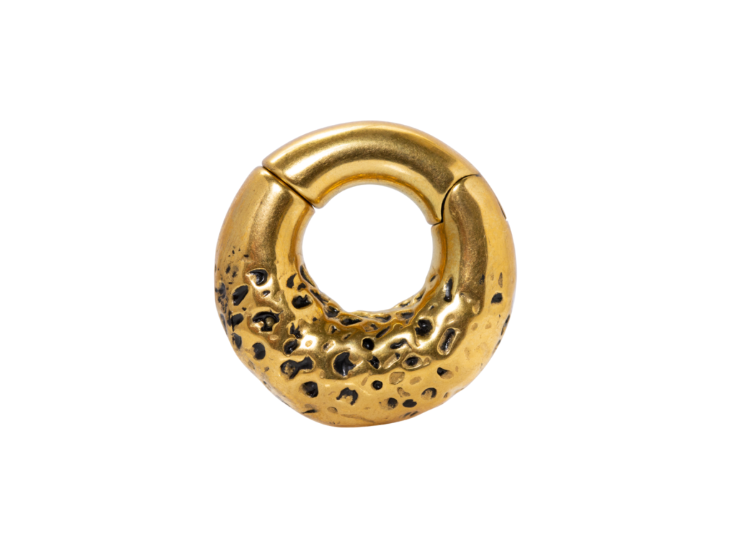 PÊNDULO MARTELADO PVD GOLD MAGNÉTICO - 8MM