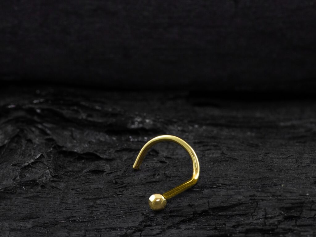 NOSTRIL PULGA OURO 18K - AMARELO - NO057
